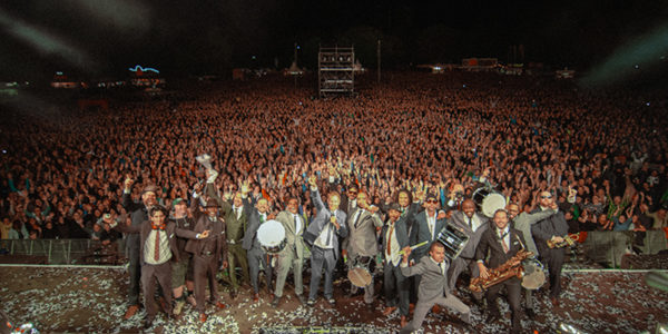 Seeed Live 2019 ! Mit neuen Songs gehen SEEED 2019 auf Tour. Am 18.10.2019 sind sie in der Schleyerhalle in Stuttgart. Alle Infos……