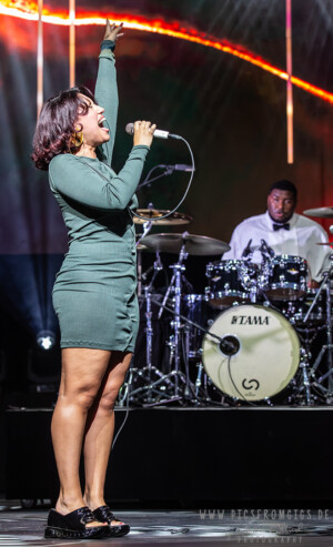 Raye beim SWR3 New Pop Festival 2023