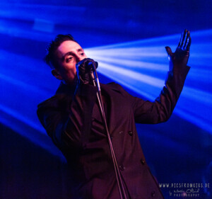 STRAIGHT RAZOR 26.02.2025 Im Wizemann Stuttgart